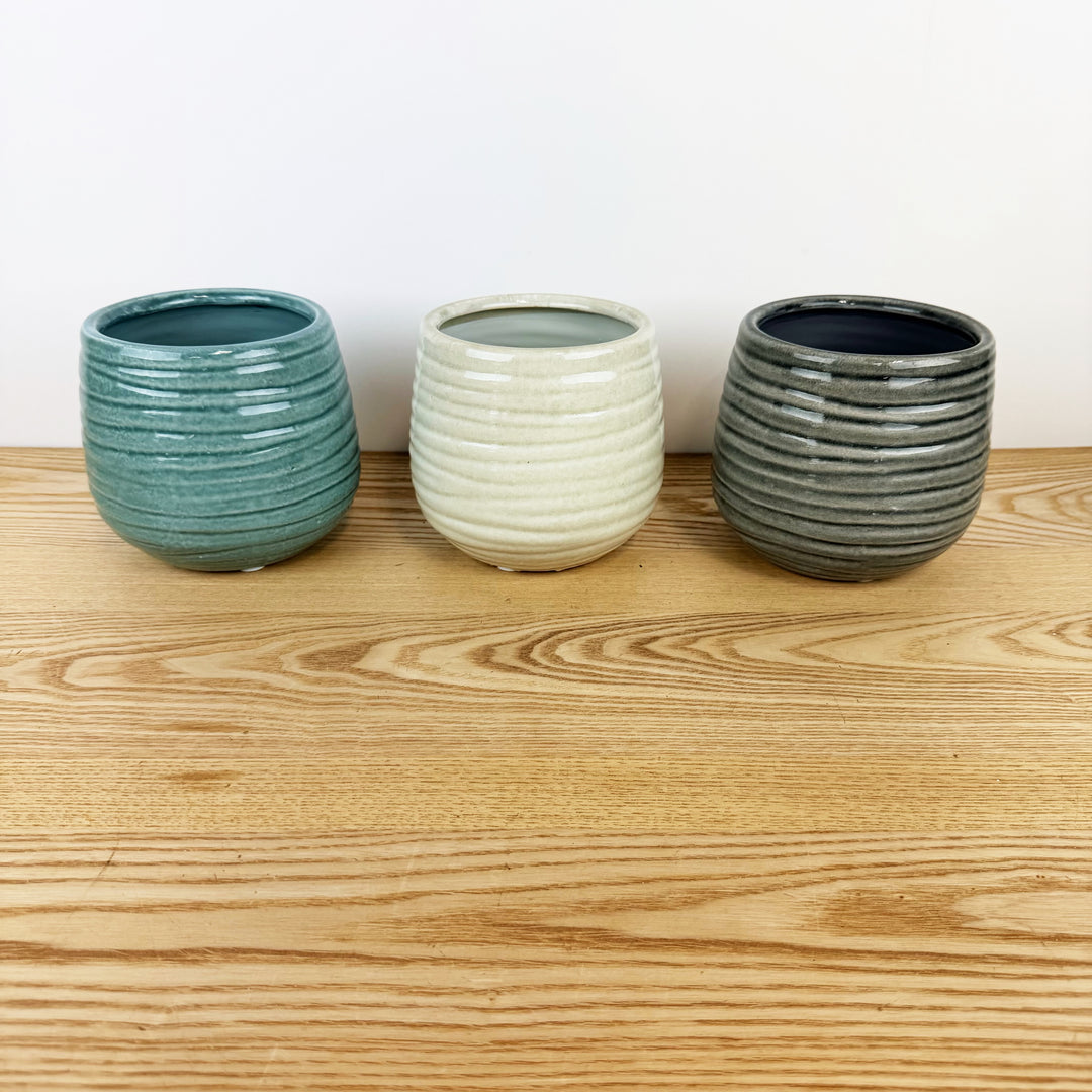 Round Curved Wave Lined Pattern Ceramic Planter - 3 Colors Available