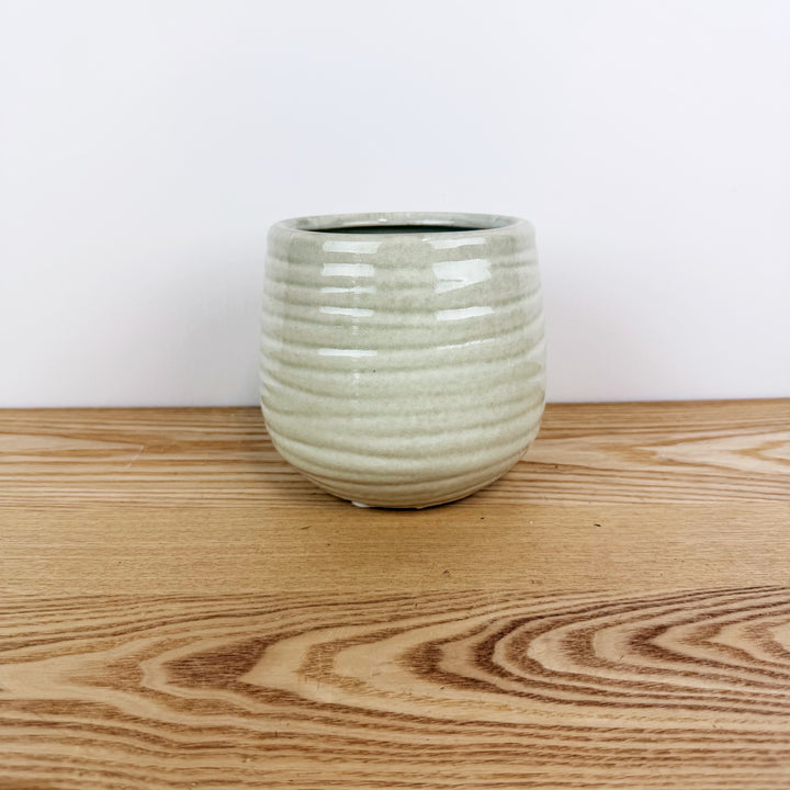 Round Curved Wave Lined Pattern Ceramic Planter - 3 Colors Available