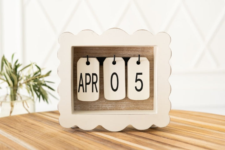Wood Scalloped Perpetual Calendar