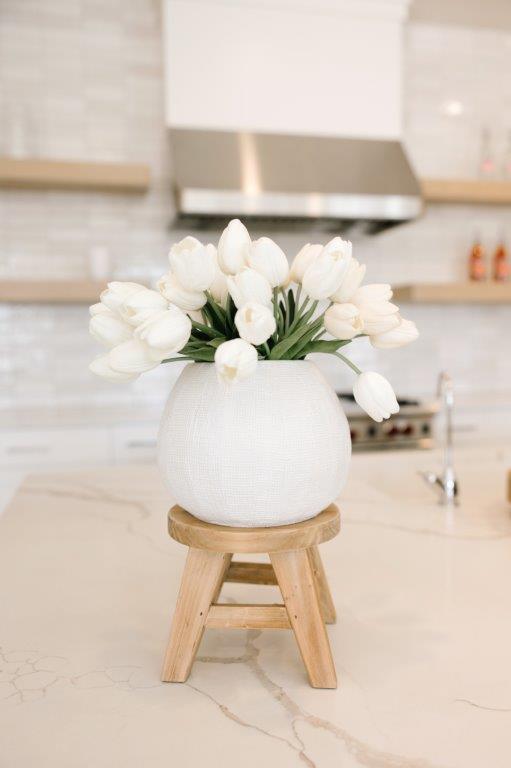 Round Wood Riser, 2 sizes, 4 colors