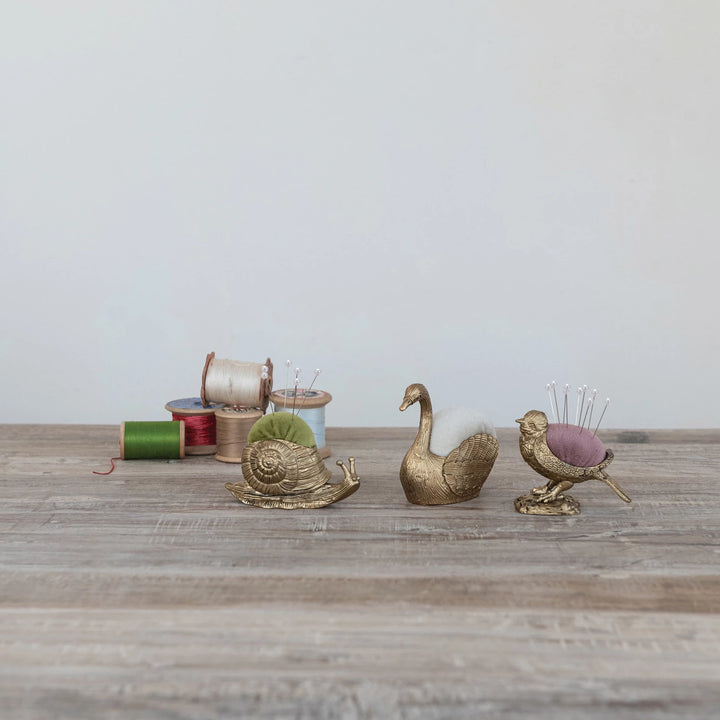 Velvet Pin Cushion with 5 Pearl Head Pins, 3 Styles