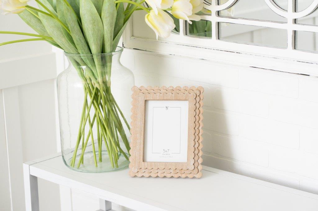 Wood Scallop Photo Frame, 4 sizes, 5 colors