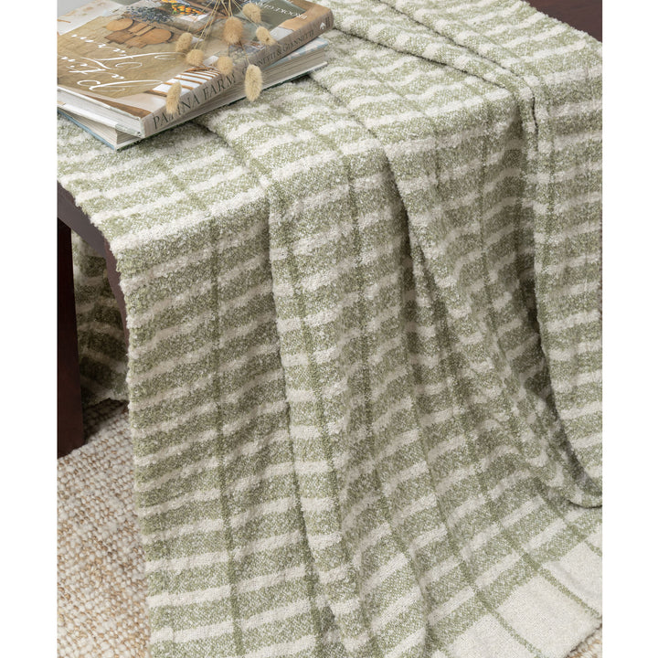 Green and Ivory Patterened Throw
