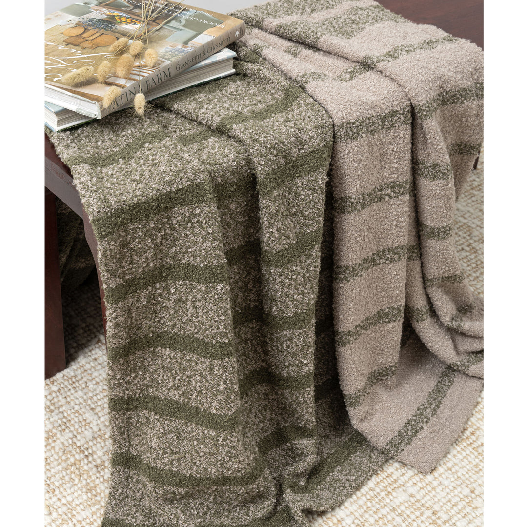 Green and Grey Patterened Throw