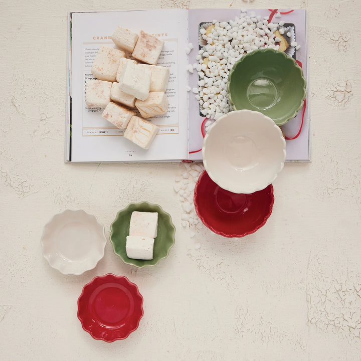 Scalloped Stoneware Bowl - Set of 3
