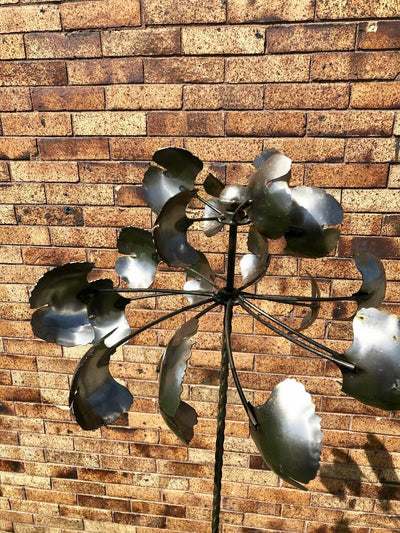 Ginkgo Leaf Double Wind Spinner