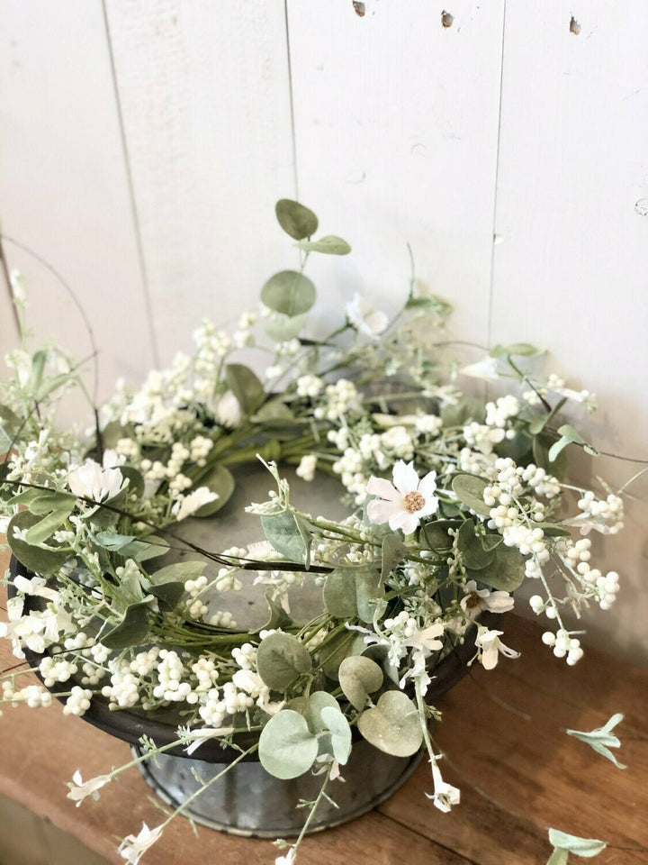6" Daisy Eucalyptus Candle Ring Wreath