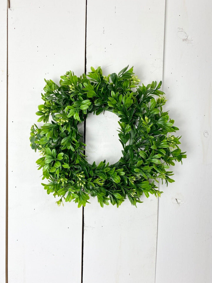 4.5" Boxwood Candle Ring