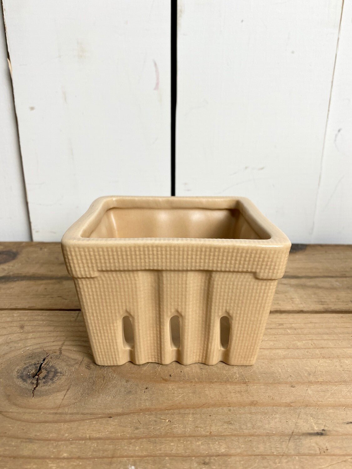 Matte Stoneware Berry Bowls