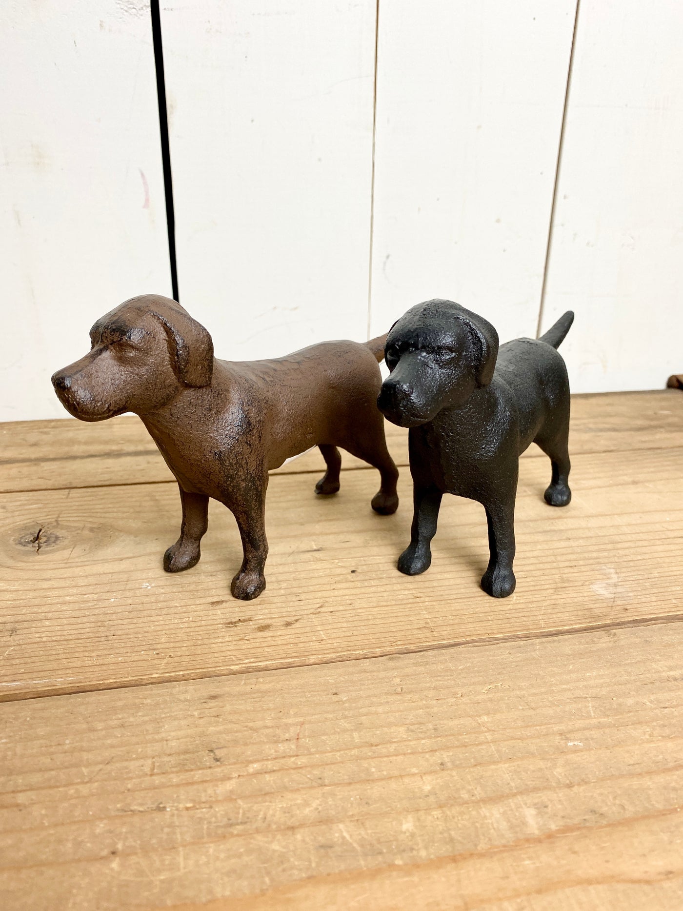 Cast Iron Labrador Dog Figure (2 Colors)