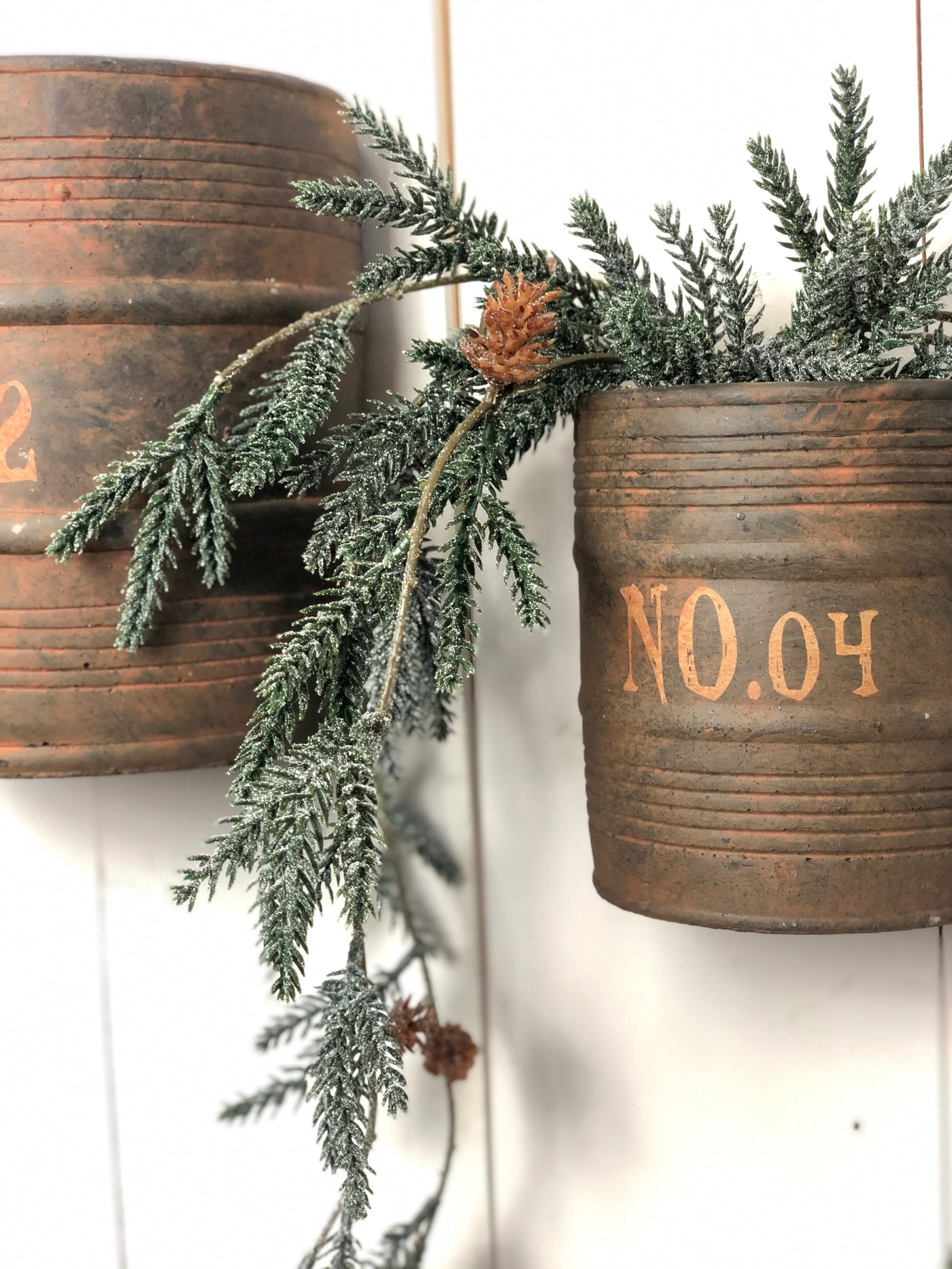 Snow Pine with Pine Cones Vine