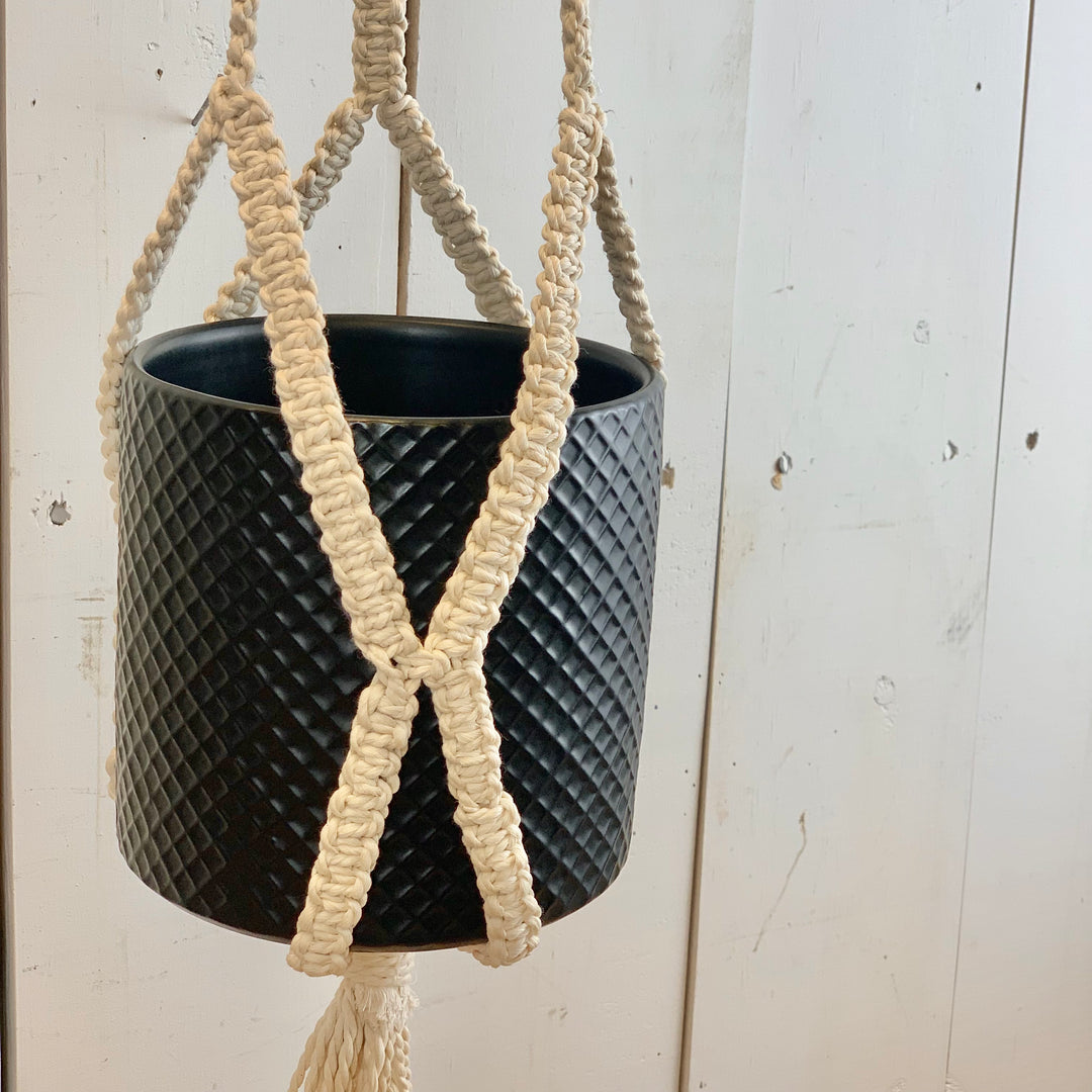 Thick Ivory Macramé Hanger