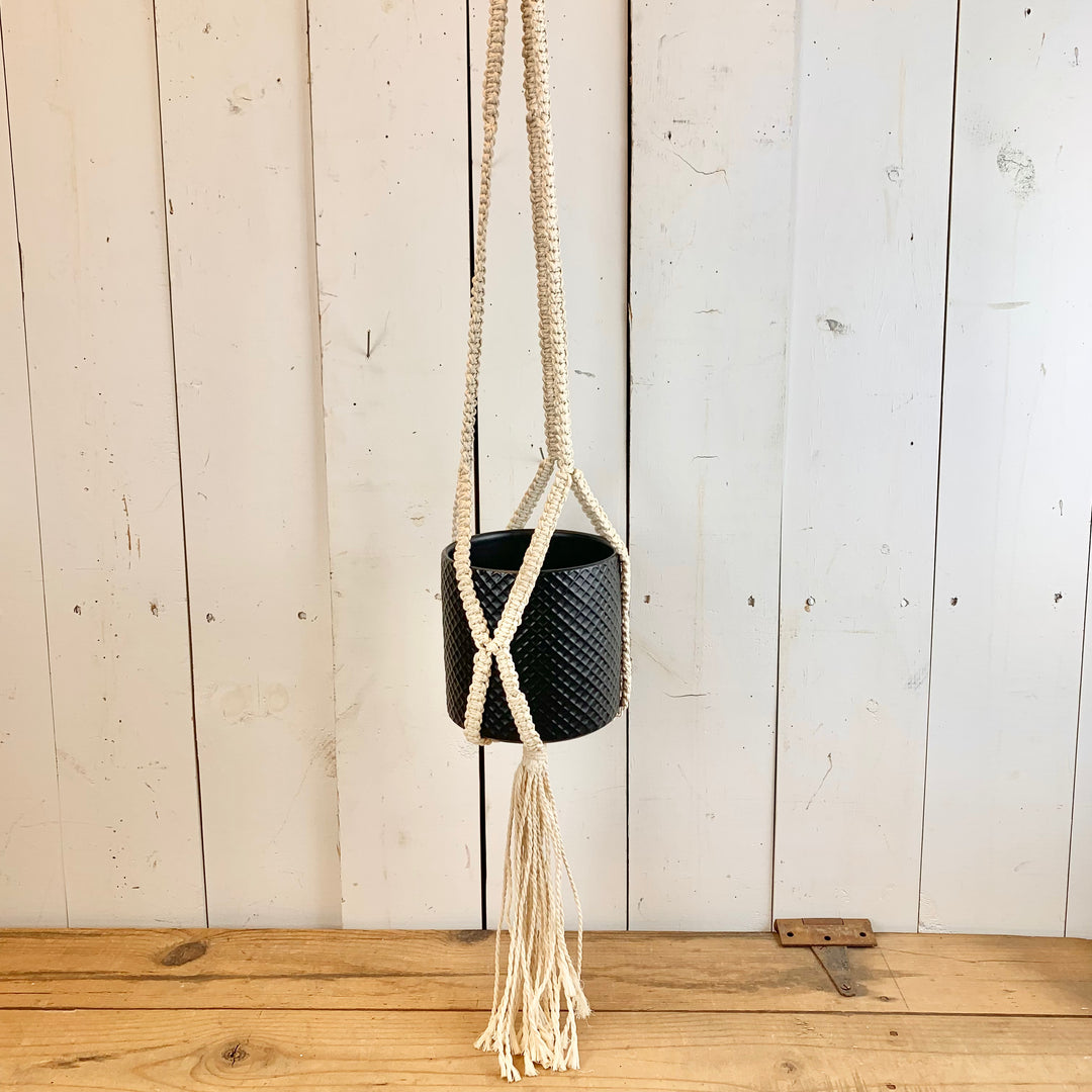 Thick Ivory Macramé Hanger