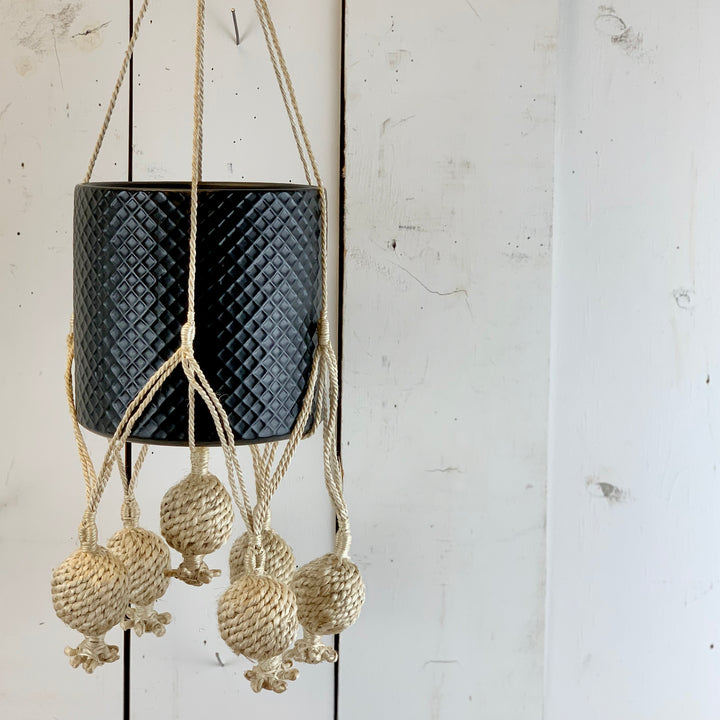 Ivory Cluster Macramé Hanger