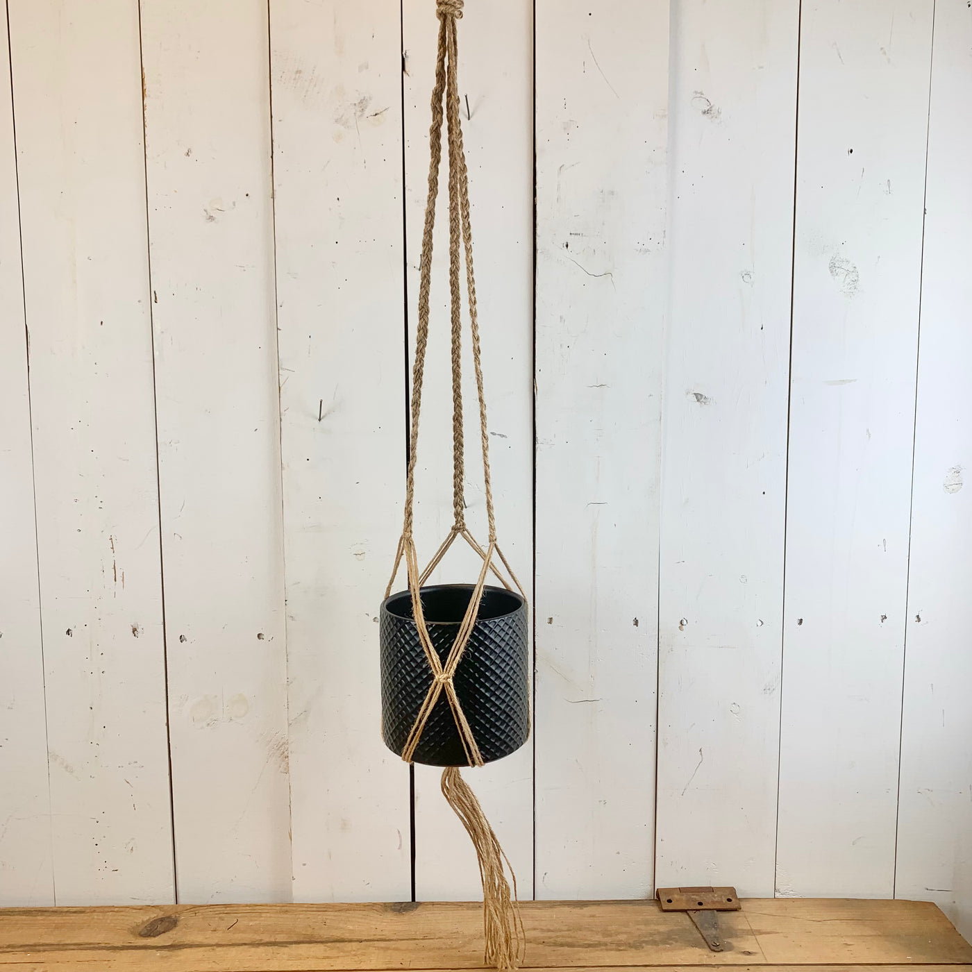 Tan Crisscross Macramé Hanger