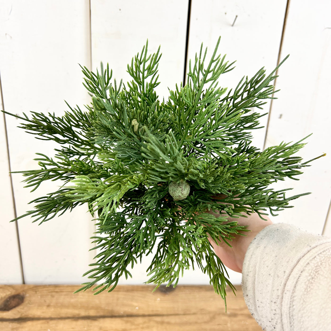 Cedar Bouquet